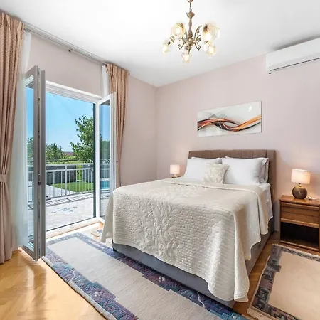 Near Krka With Private Pool Unesic