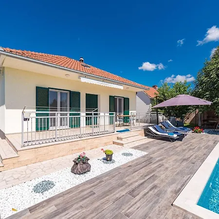 Near Krka With Private Pool Дом отдыха *