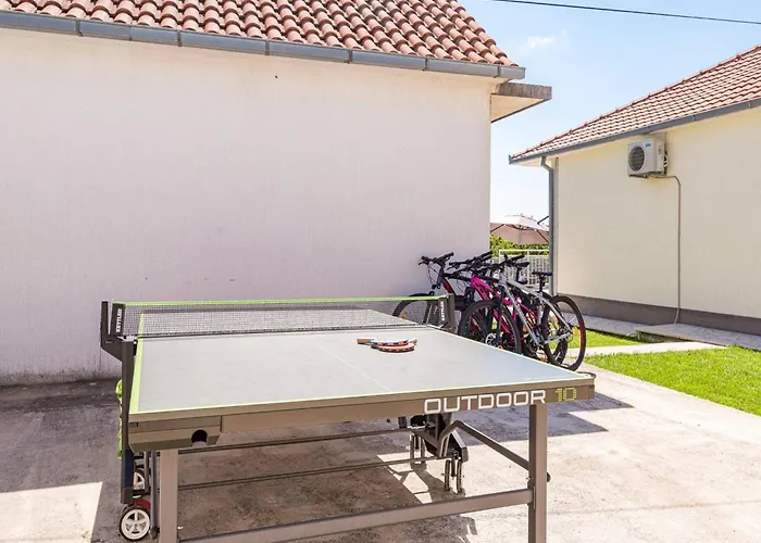 Near Krka With Private Pool Unesic