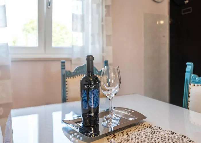 Near Krka With Private Pool Vakantiehuis