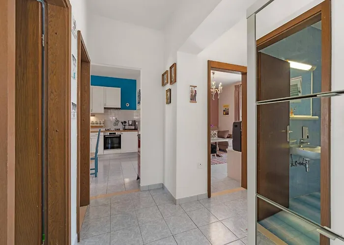 Near Krka With Private Pool Vakantiehuis